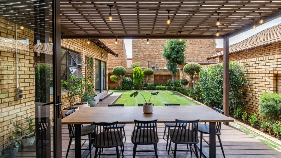 3 Bedroom Property for Sale in New Redruth Gauteng