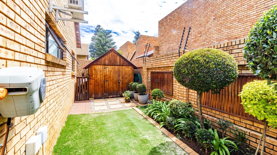 3 Bedroom Property for Sale in New Redruth Gauteng