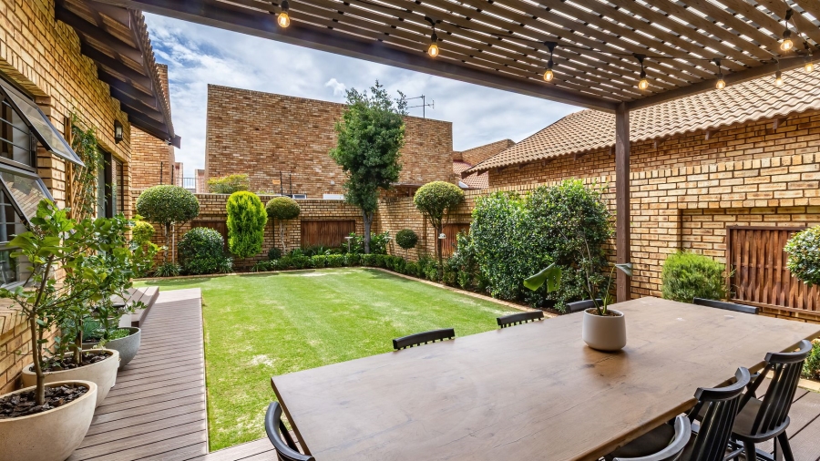 3 Bedroom Property for Sale in New Redruth Gauteng