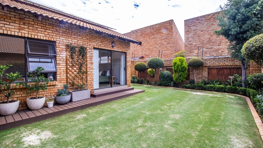 3 Bedroom Property for Sale in New Redruth Gauteng