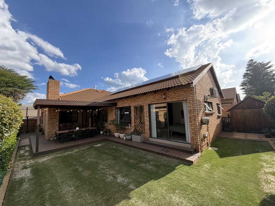 3 Bedroom Property for Sale in New Redruth Gauteng