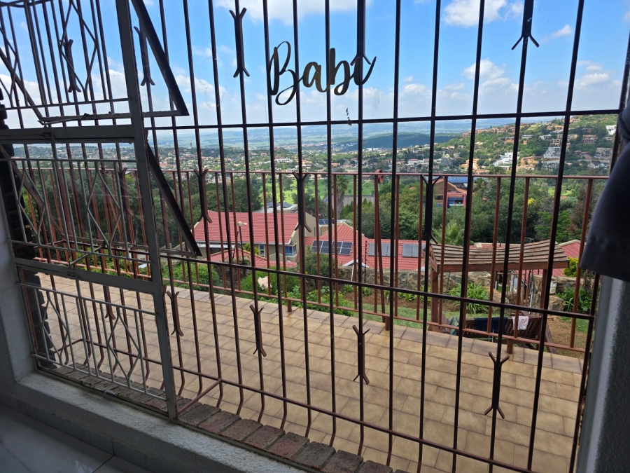 4 Bedroom Property for Sale in Bassonia Gauteng