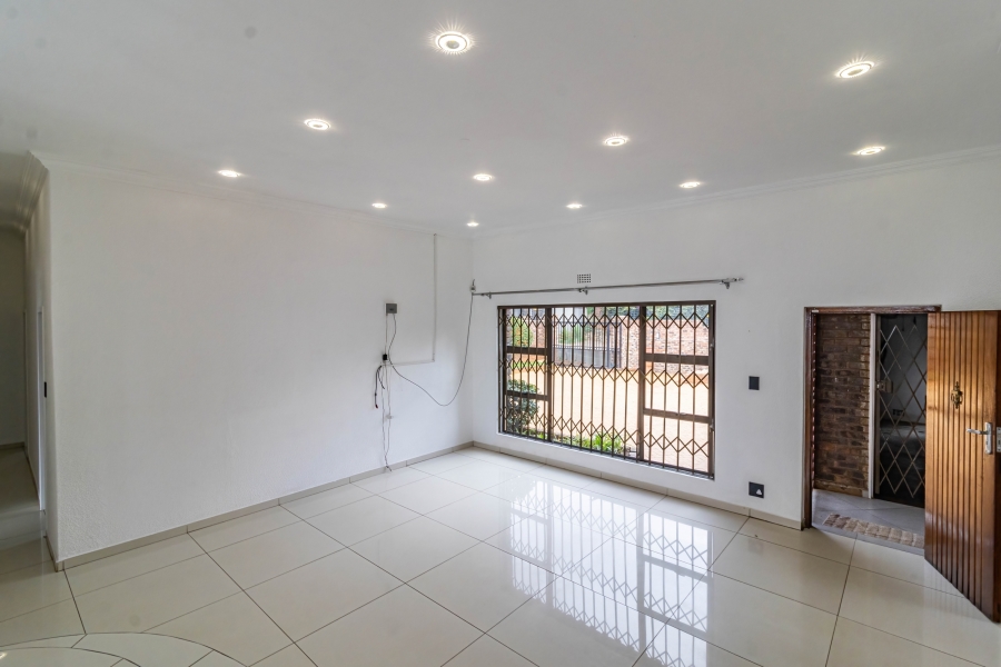 4 Bedroom Property for Sale in Bassonia Gauteng