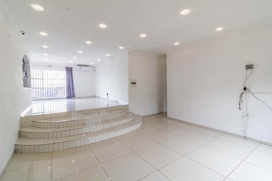 4 Bedroom Property for Sale in Bassonia Gauteng