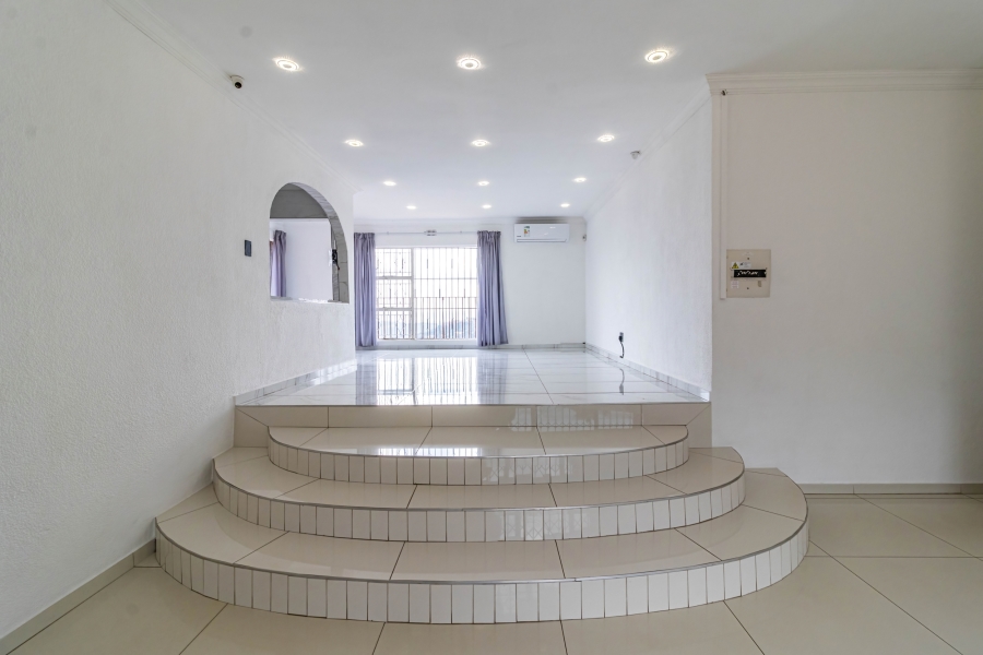 4 Bedroom Property for Sale in Bassonia Gauteng