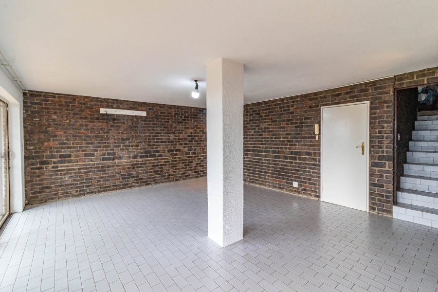 4 Bedroom Property for Sale in Bassonia Gauteng