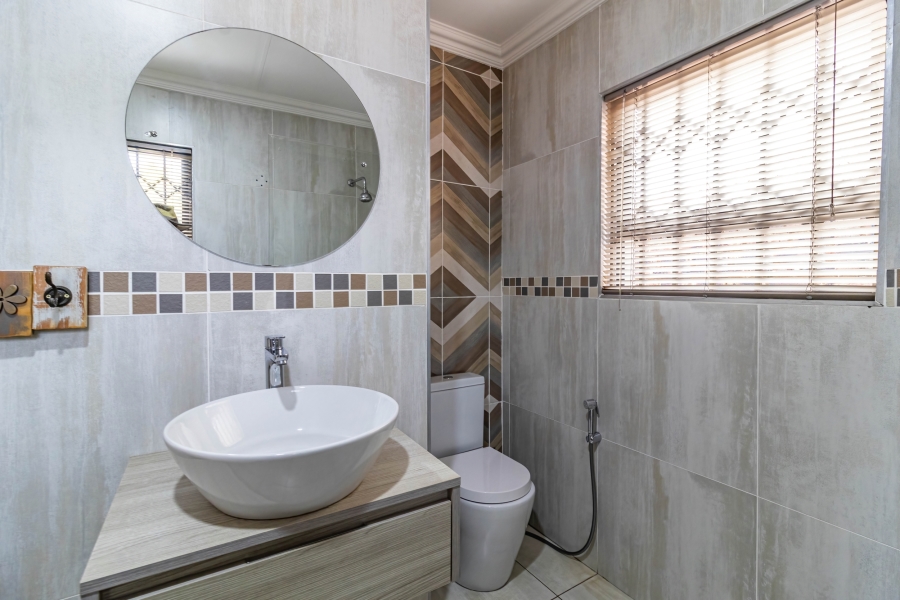 4 Bedroom Property for Sale in Bassonia Gauteng