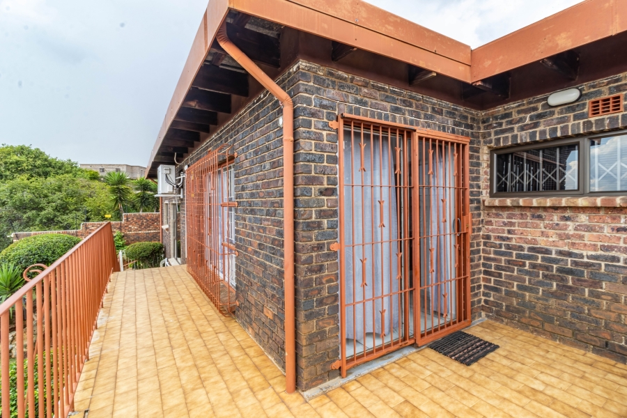 4 Bedroom Property for Sale in Bassonia Gauteng