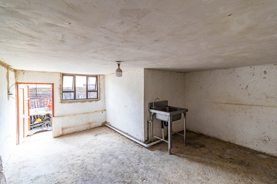 4 Bedroom Property for Sale in Bassonia Gauteng