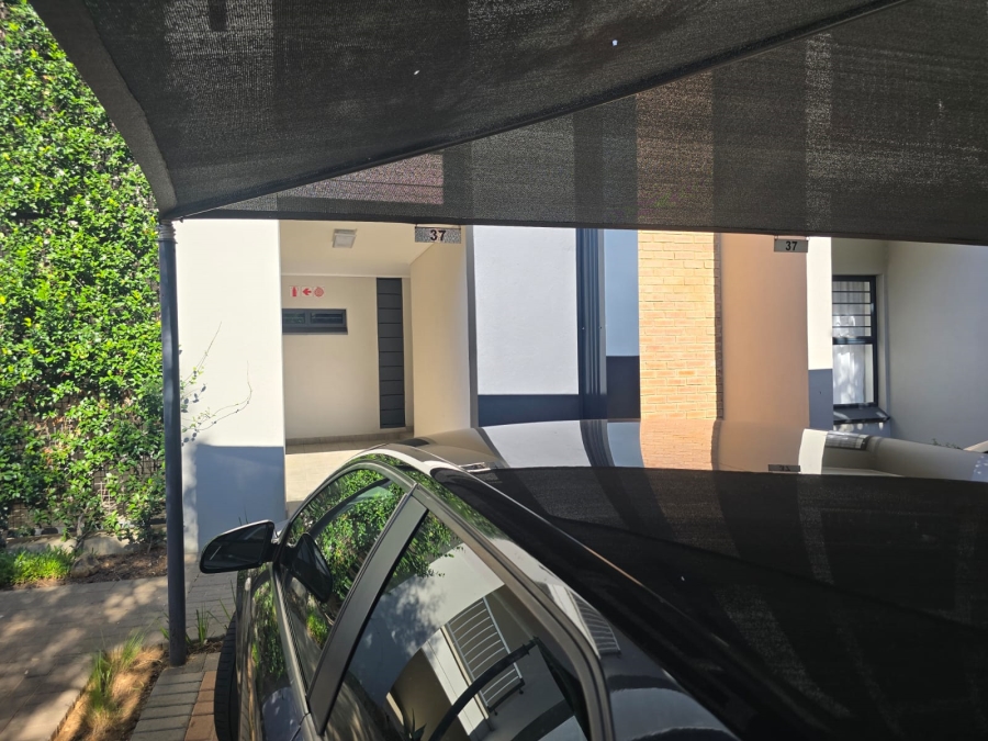 2 Bedroom Property for Sale in Mulbarton Gauteng