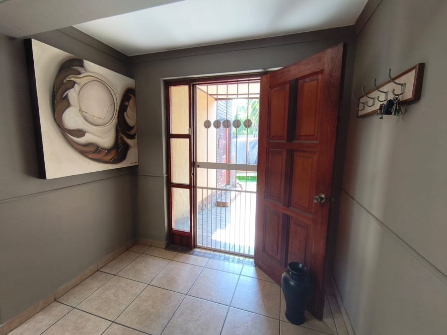 5 Bedroom Property for Sale in Randhart Gauteng