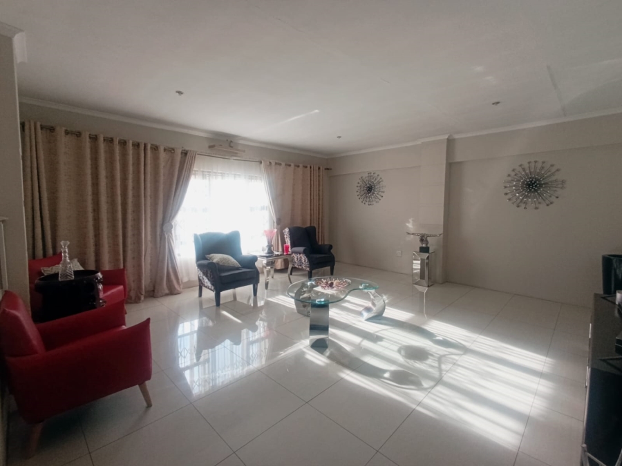 4 Bedroom Property for Sale in New Redruth Gauteng
