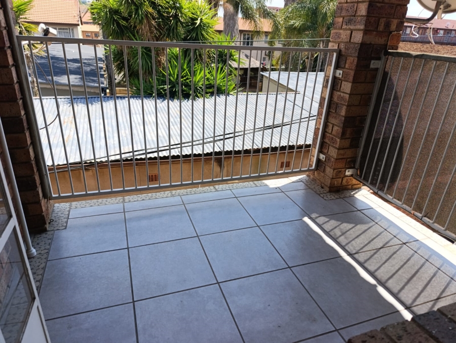 2 Bedroom Property for Sale in New Redruth Gauteng