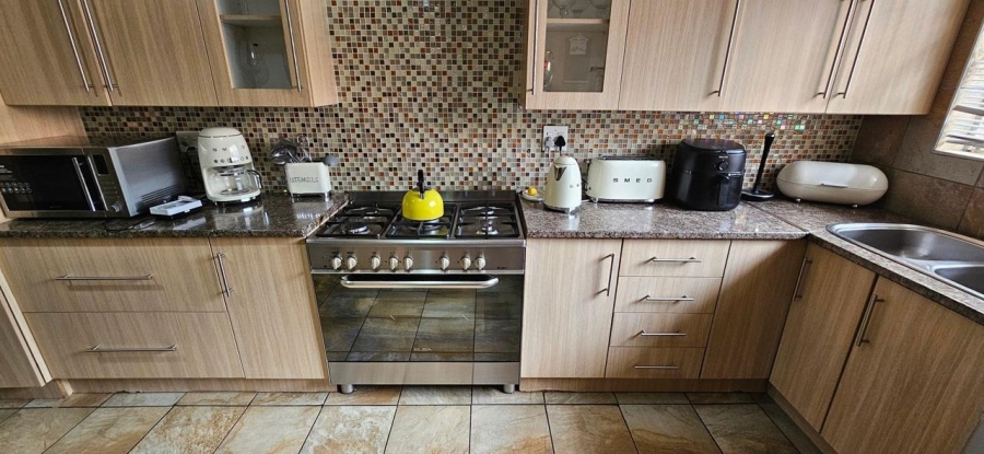 3 Bedroom Property for Sale in Randhart Gauteng