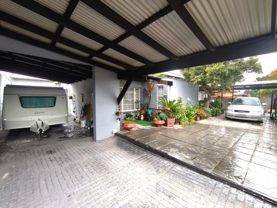 4 Bedroom Property for Sale in Florentia Gauteng