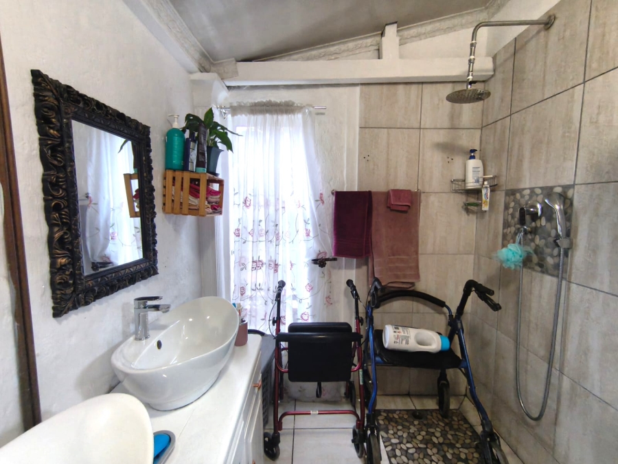 4 Bedroom Property for Sale in Florentia Gauteng