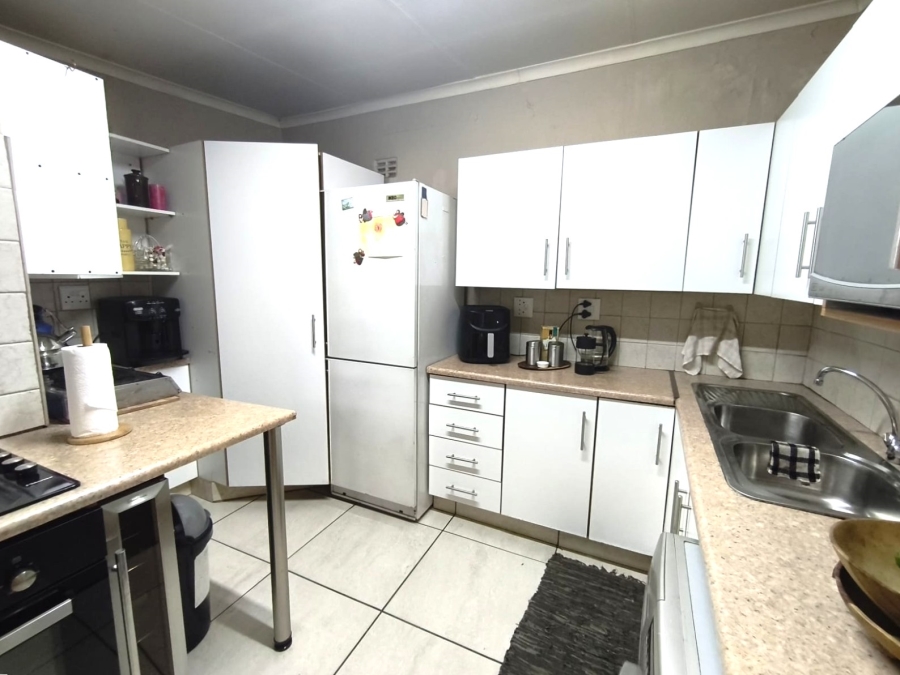 4 Bedroom Property for Sale in Florentia Gauteng