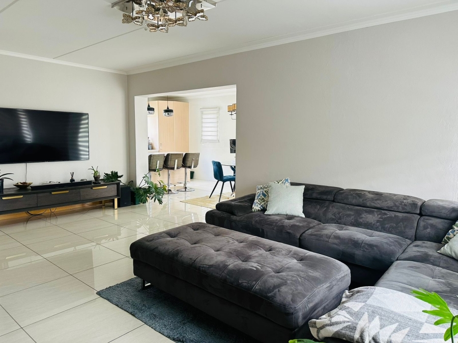 3 Bedroom Property for Sale in Austinview Gauteng