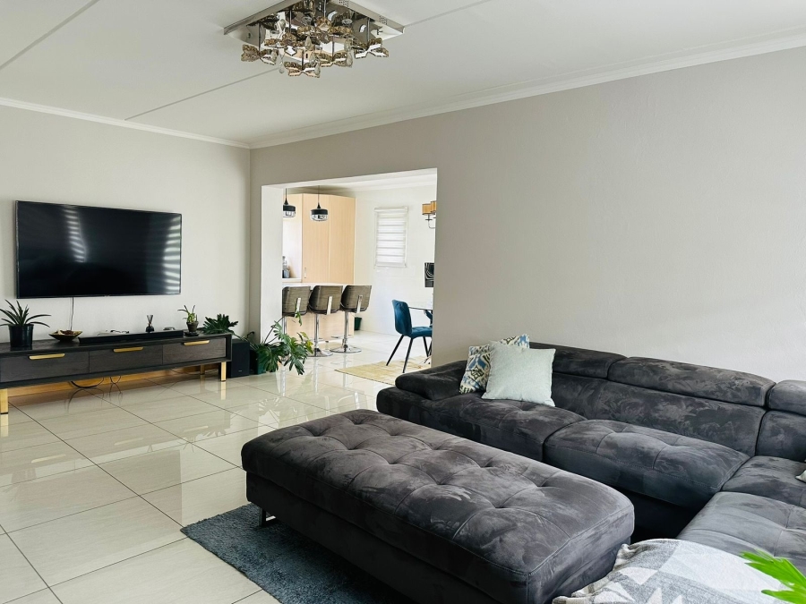 3 Bedroom Property for Sale in Austinview Gauteng