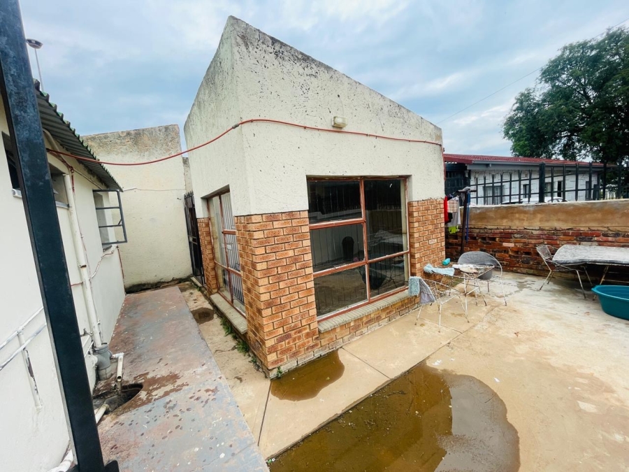 2 Bedroom Property for Sale in Soshanguve K Gauteng
