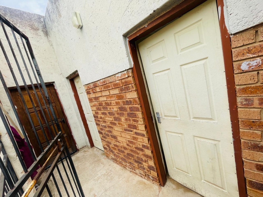 2 Bedroom Property for Sale in Soshanguve K Gauteng