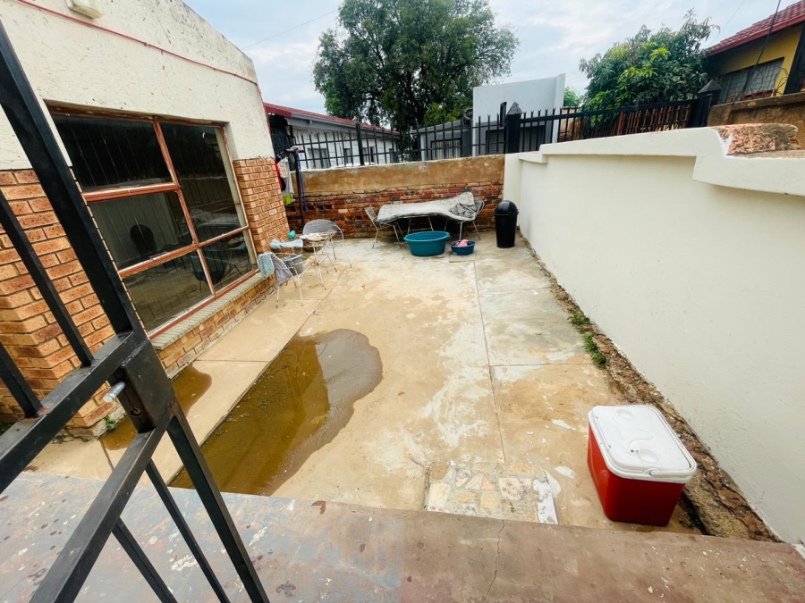 2 Bedroom Property for Sale in Soshanguve K Gauteng