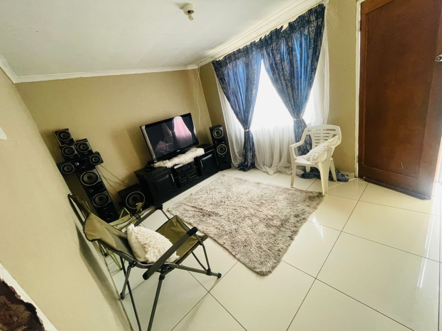 2 Bedroom Property for Sale in Soshanguve K Gauteng