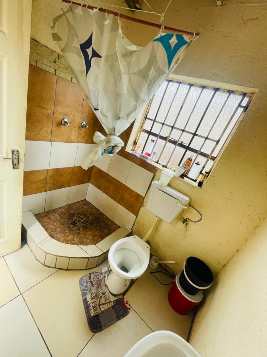 2 Bedroom Property for Sale in Soshanguve K Gauteng