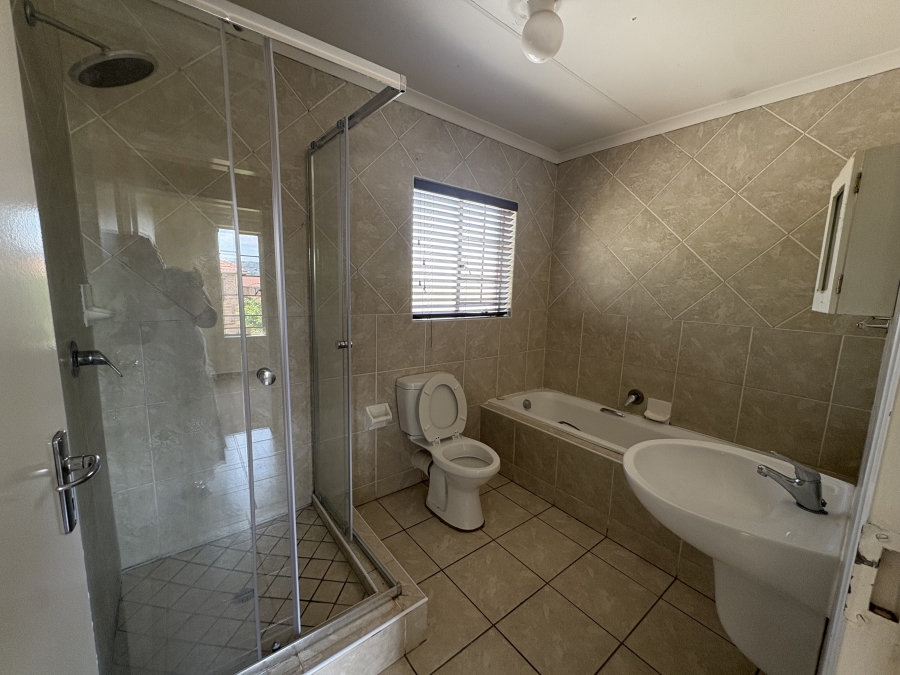 3 Bedroom Property for Sale in Kyalami Hills Gauteng
