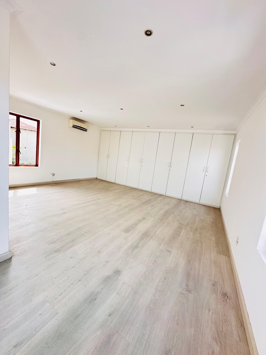 3 Bedroom Property for Sale in Vorna Valley Gauteng