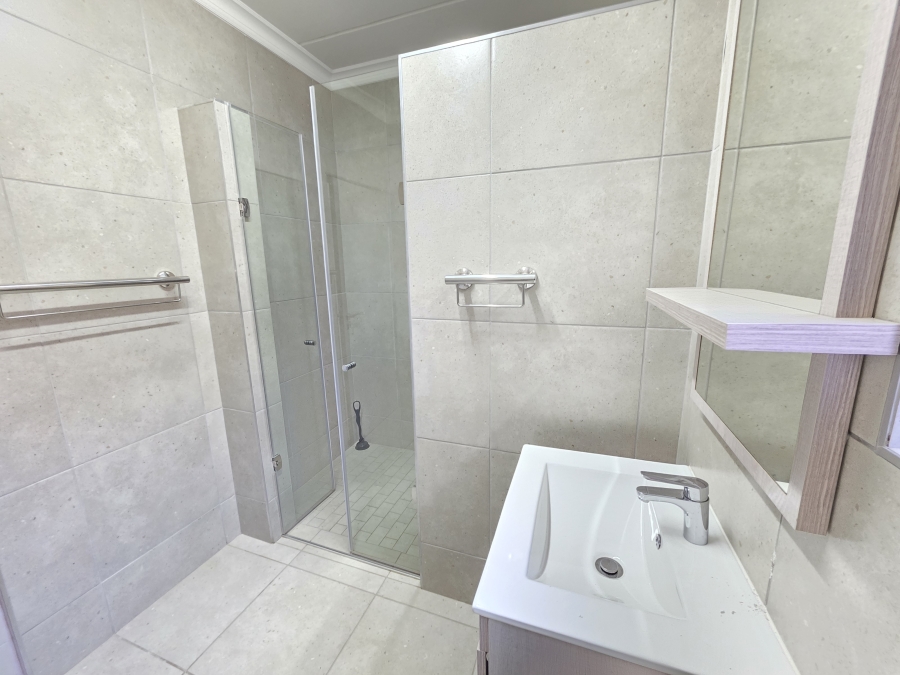 2 Bedroom Property for Sale in Waterkloof Ridge Gauteng