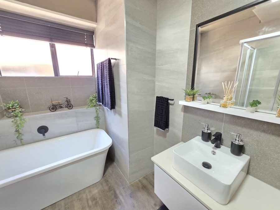 2 Bedroom Property for Sale in Menlo Park Gauteng