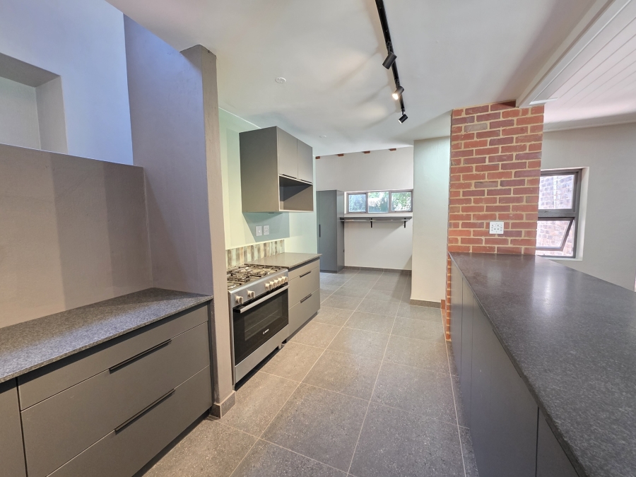 4 Bedroom Property for Sale in Waterkloof Park Gauteng