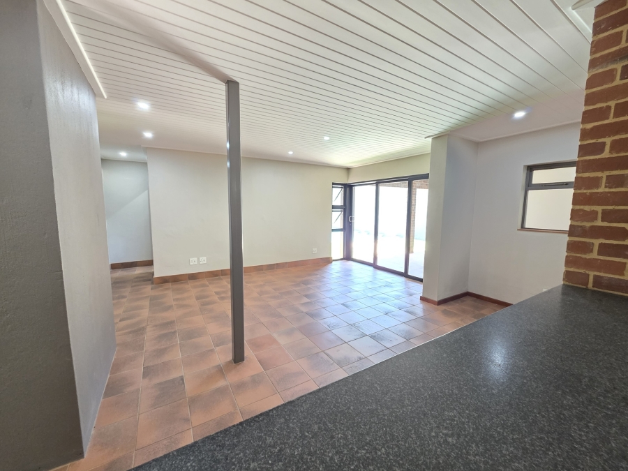 4 Bedroom Property for Sale in Waterkloof Park Gauteng