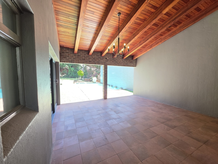 4 Bedroom Property for Sale in Waterkloof Park Gauteng