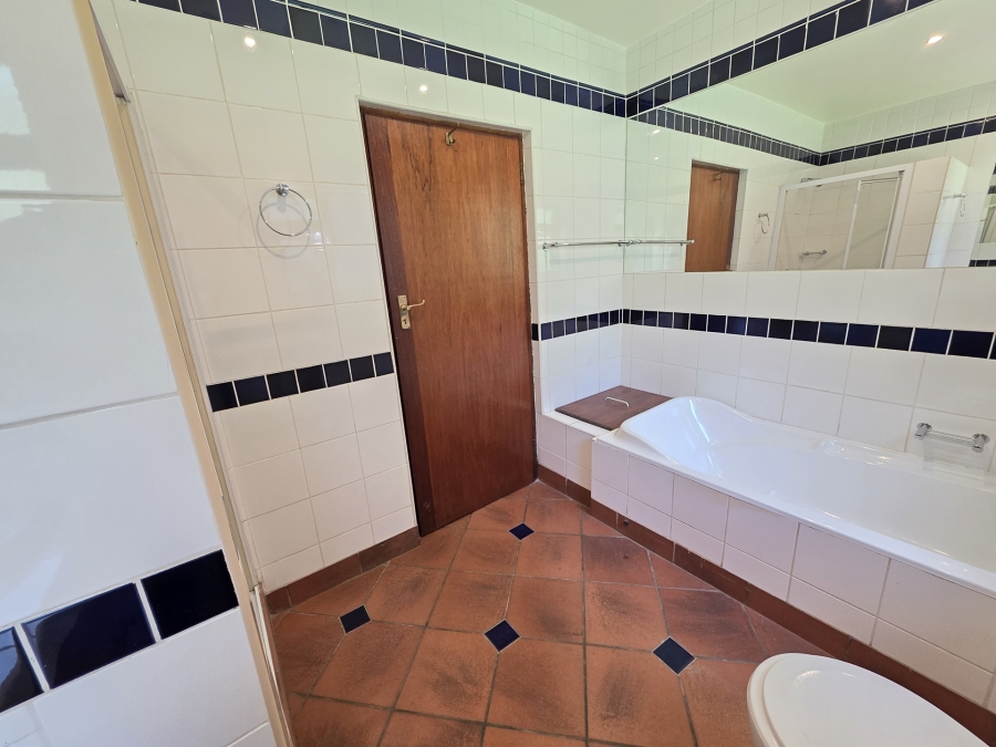 4 Bedroom Property for Sale in Waterkloof Park Gauteng