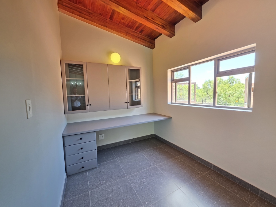 4 Bedroom Property for Sale in Waterkloof Park Gauteng