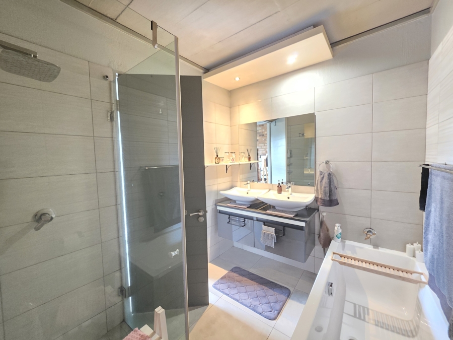 2 Bedroom Property for Sale in Hazelwood Gauteng