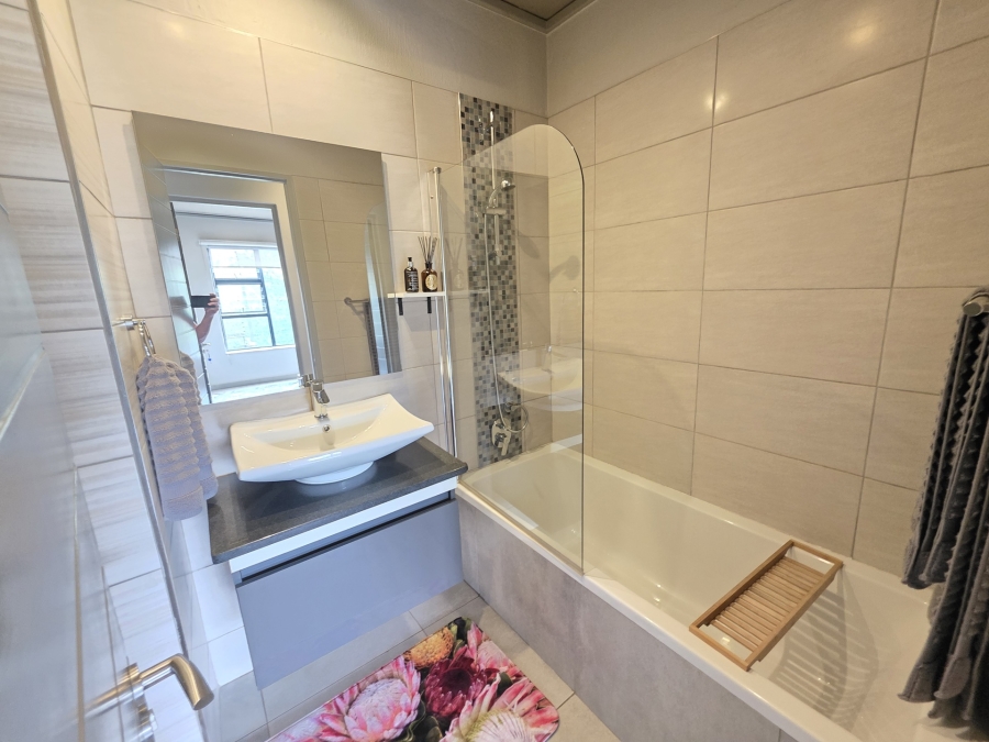 2 Bedroom Property for Sale in Hazelwood Gauteng