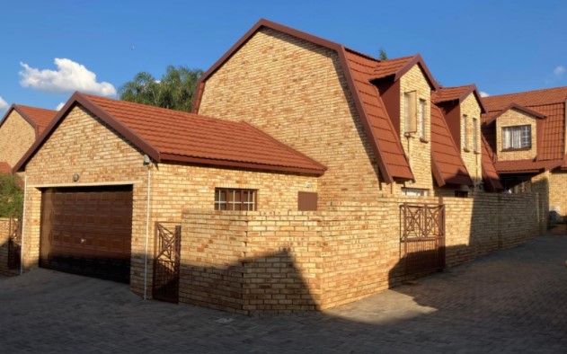 4 Bedroom Property for Sale in Willowbrook Gauteng
