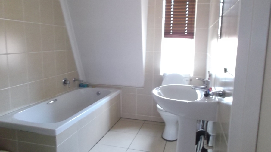 4 Bedroom Property for Sale in Willowbrook Gauteng