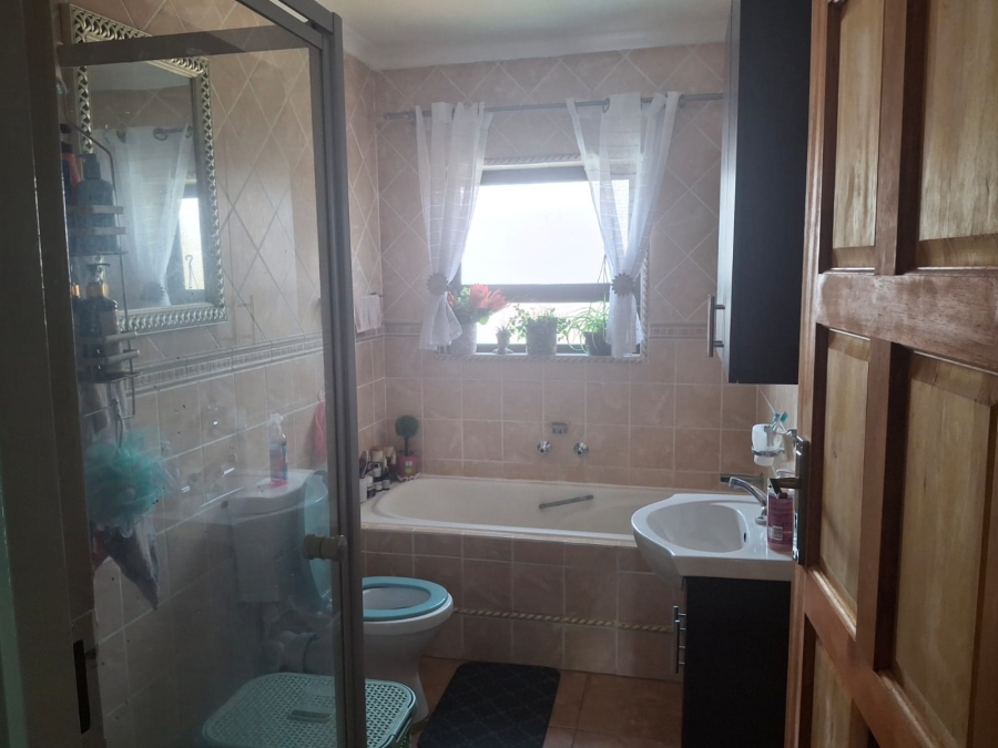 3 Bedroom Property for Sale in Rangeview Gauteng