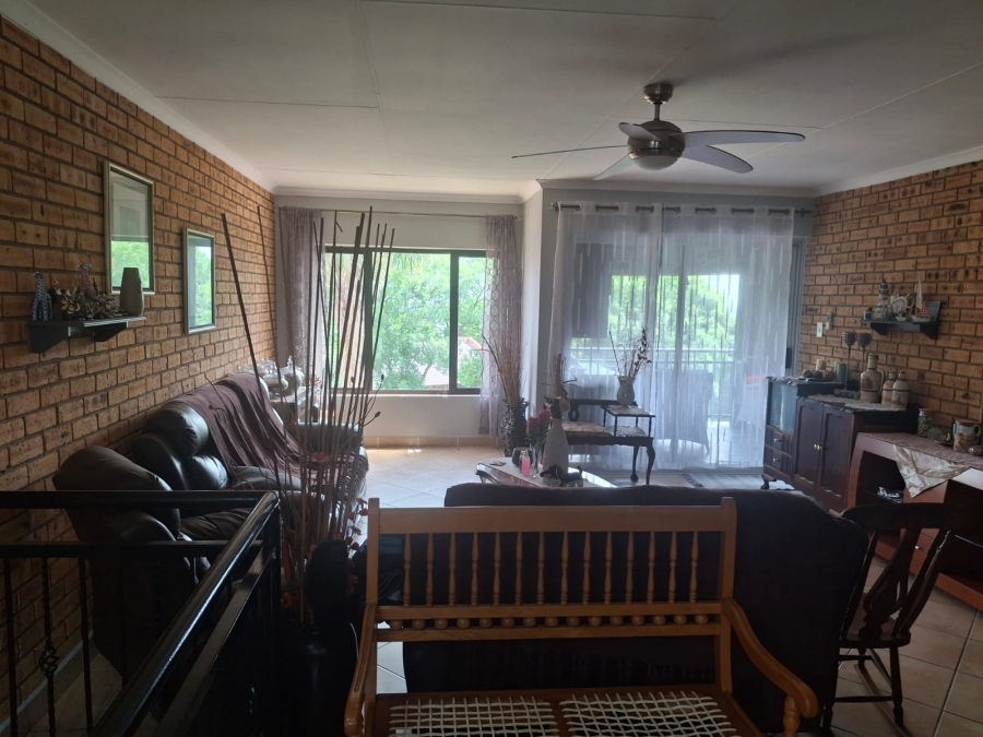 3 Bedroom Property for Sale in Rangeview Gauteng