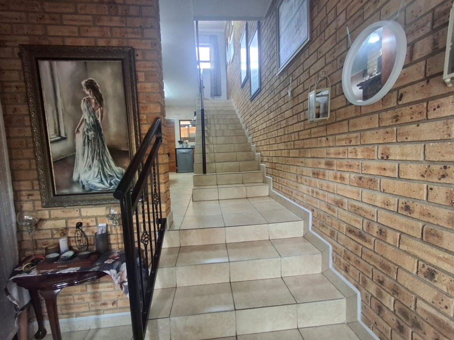 3 Bedroom Property for Sale in Rangeview Gauteng
