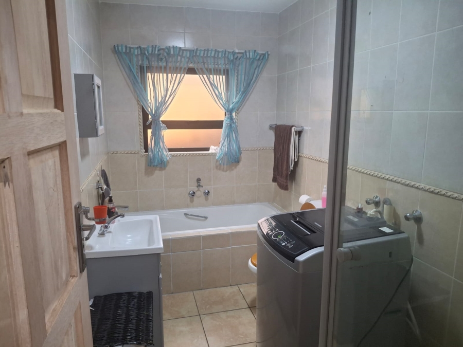 3 Bedroom Property for Sale in Rangeview Gauteng