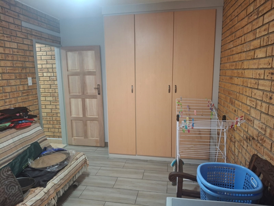3 Bedroom Property for Sale in Rangeview Gauteng