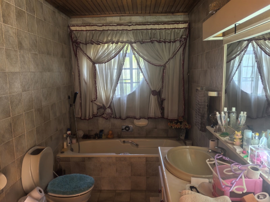 4 Bedroom Property for Sale in Northcliff Gauteng