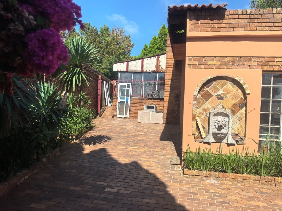 4 Bedroom Property for Sale in Northcliff Gauteng