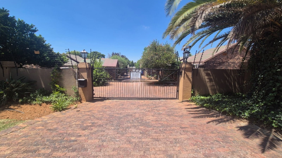 2 Bedroom Property for Sale in Krugersdorp North Gauteng