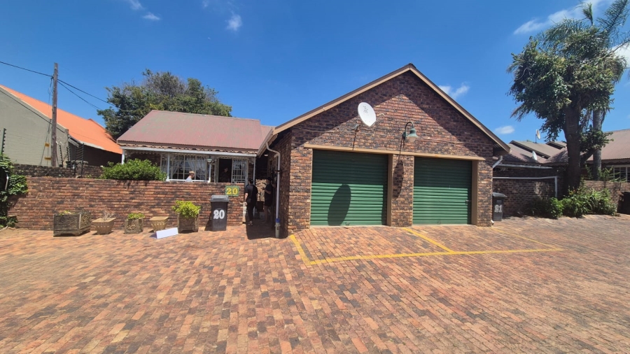 2 Bedroom Property for Sale in Krugersdorp North Gauteng